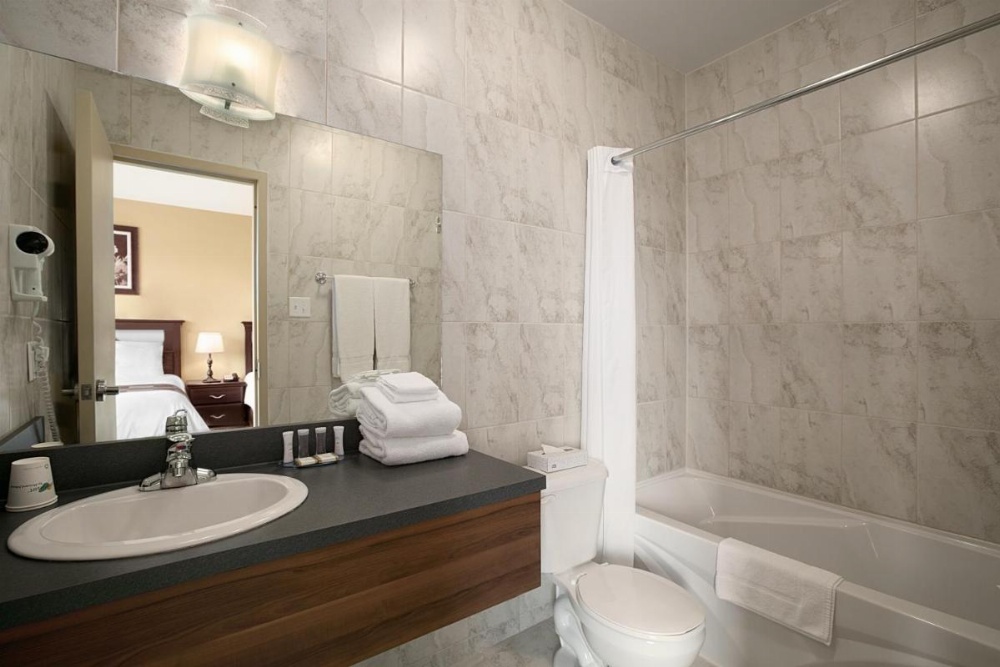 Room image 4
