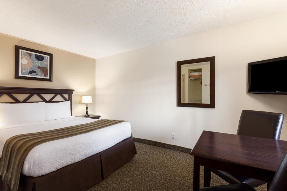 Room image 3